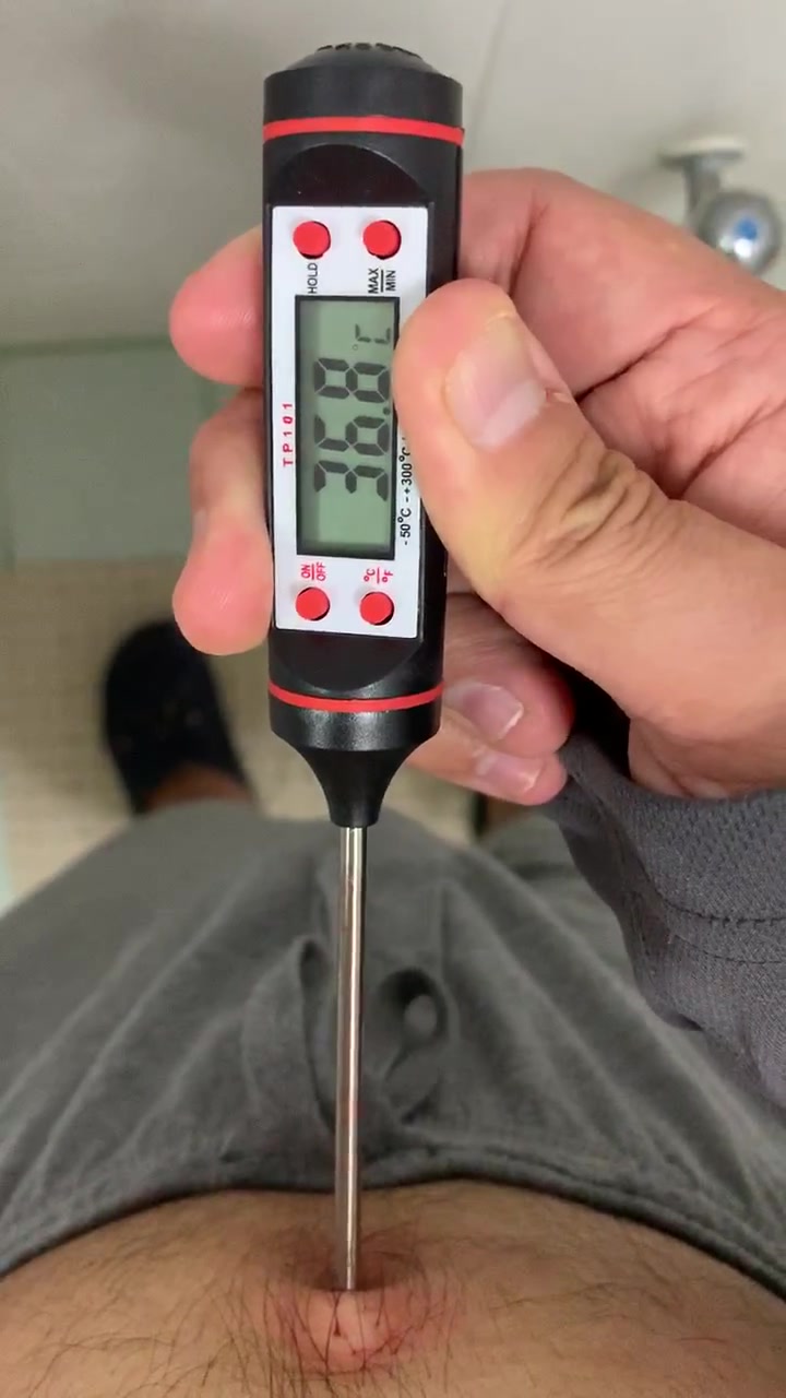 Stabbed navel with thermometer 1 - ThisVid.com