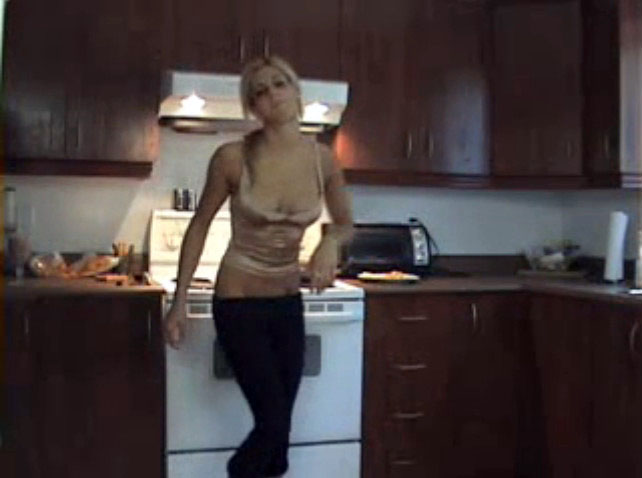 642px x 478px - Tempting blond girl shoots the cannon in her kitchen - farting, fetish porn  at ThisVid tube