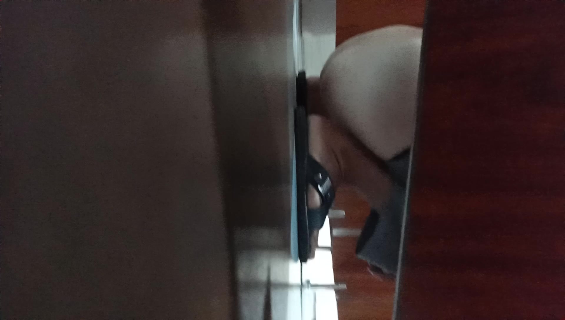 Spy shitting - video 3 - ThisVid.com