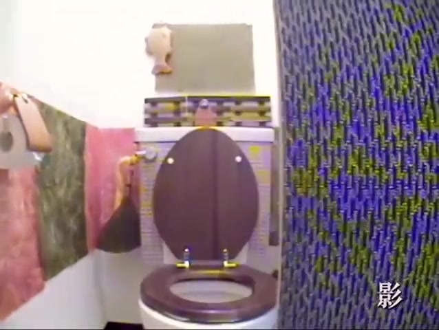 Spying on hot girls pooping - video 2 - ThisVid.com