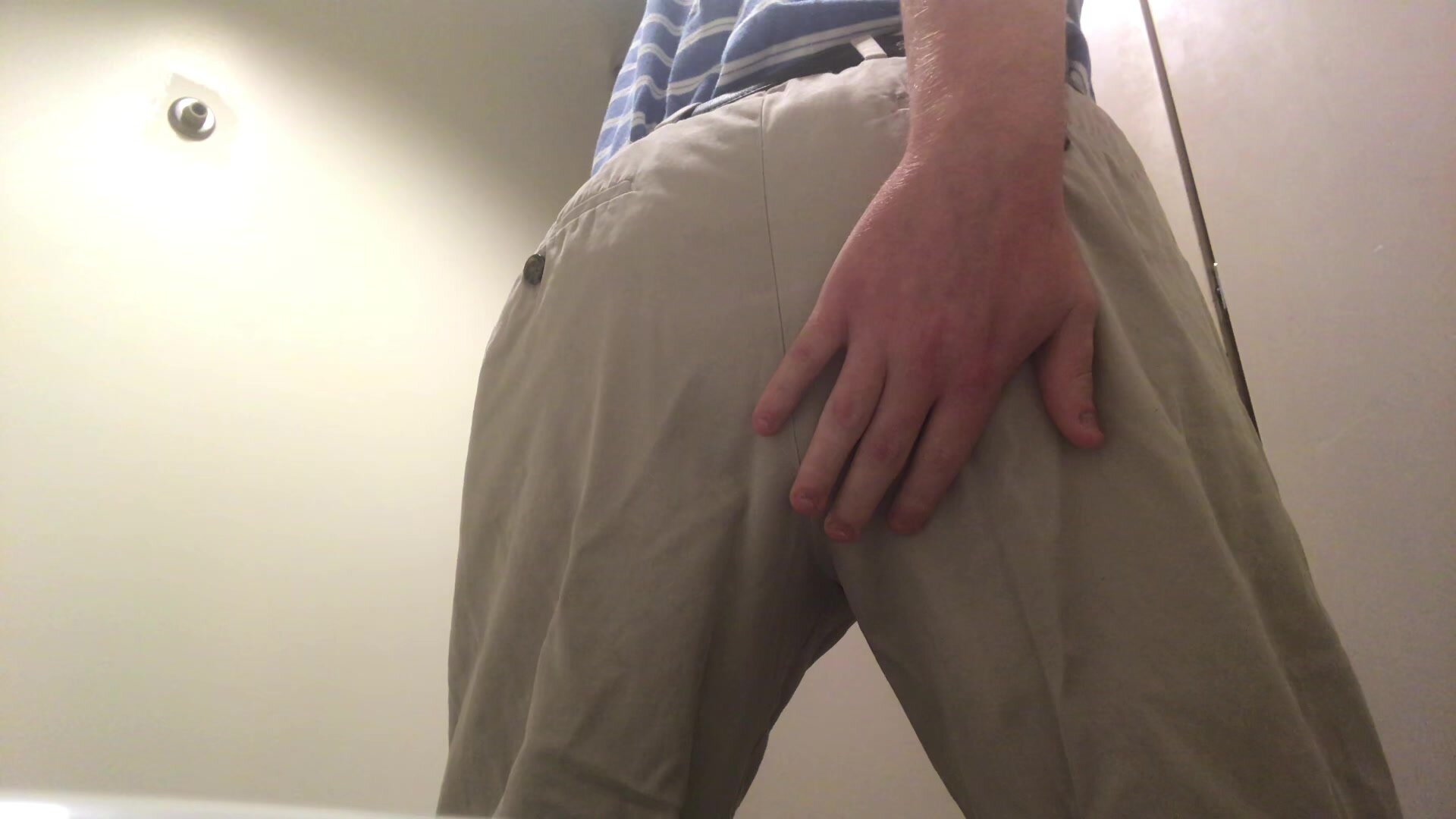 Pooped my Pants 21 - Big Load into my Khakis - ThisVid.com 中文