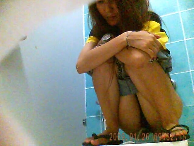 640px x 480px - Voyeur thai girl pee in toilet store 02 - ThisVid.com