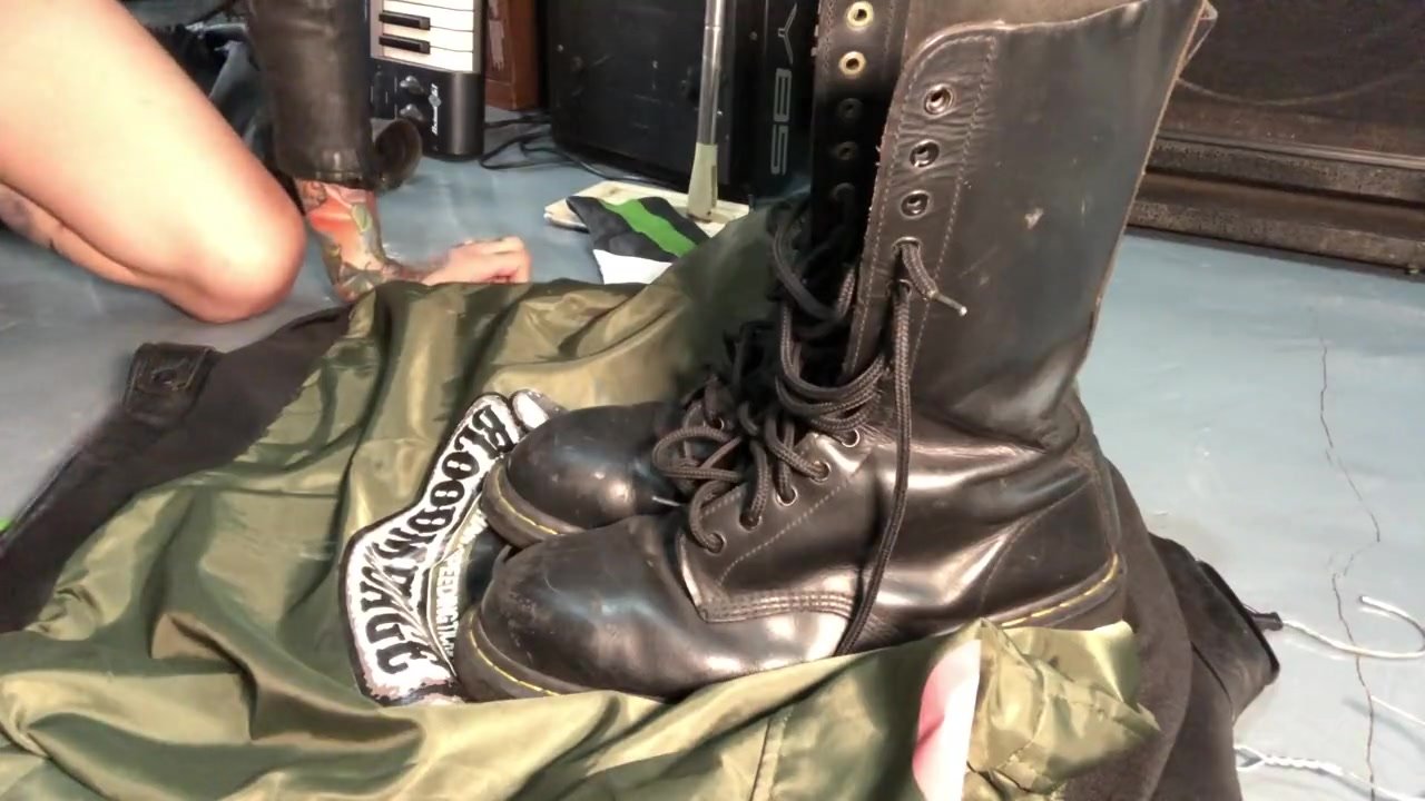 CUM CRUSTED PUNK BOOTS PROJECT