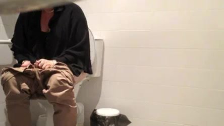 Spy pooping AND fart - video 2 - ThisVid.com