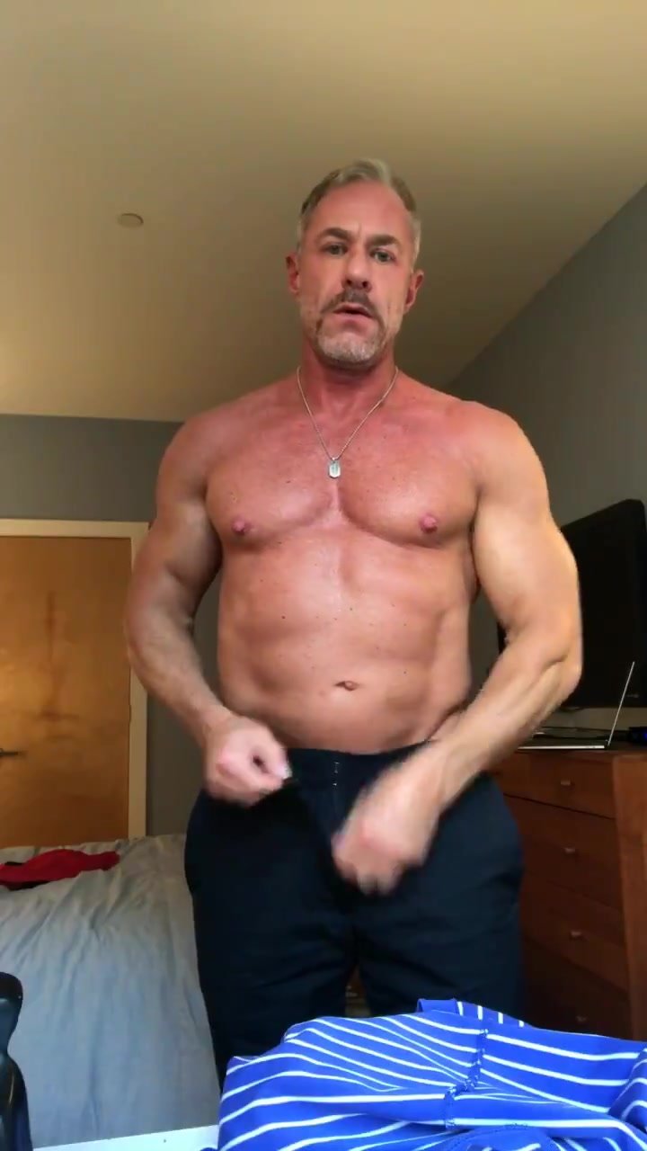 720px x 1280px - Mature Muscle Strips 5 - ThisVid.com