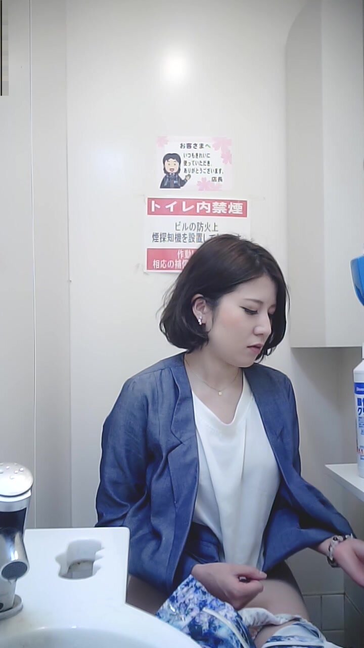 Japanese beauty girls toilet voyeur - ThisVid.com