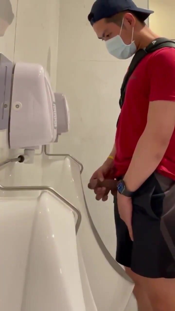 free voyeur penis urinal