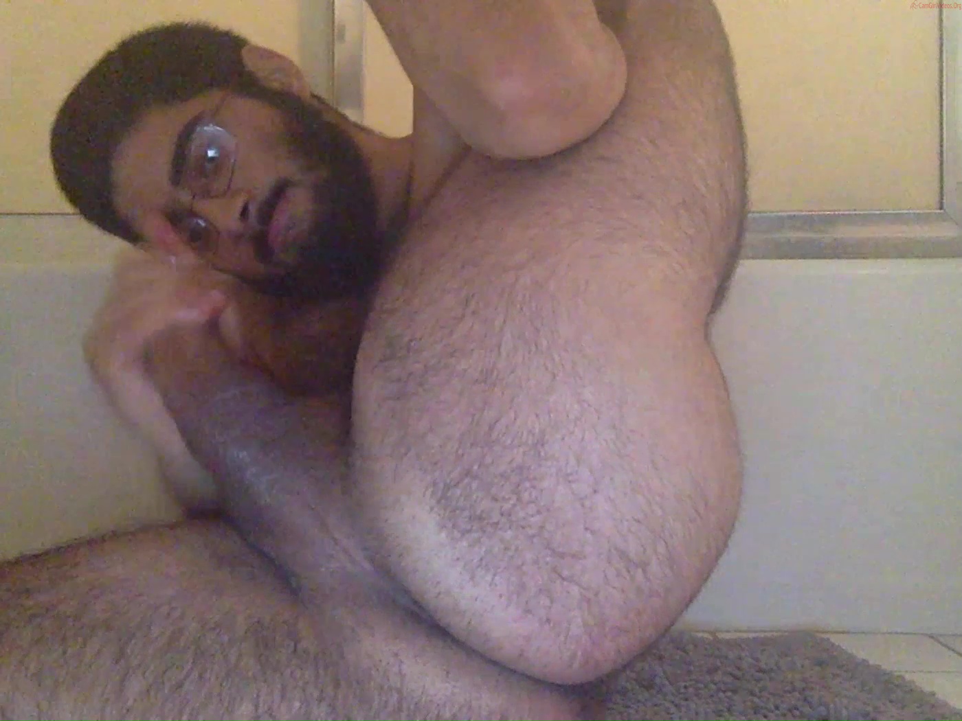 1400px x 1050px - Hairy arab in an intense session with himself - ThisVid.com