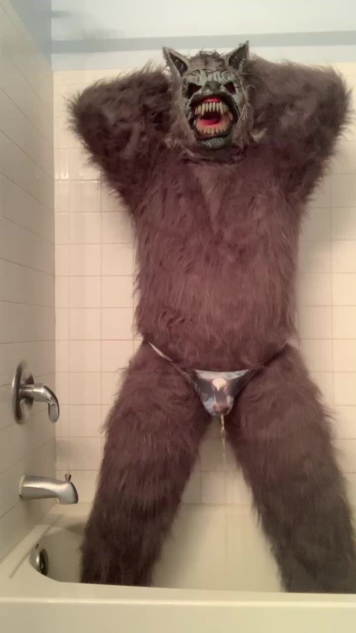 Werewolf Costume Porn - Full furred werewolf piss in thong - ThisVid.com