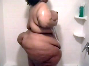 Huge booty black BBW takes a shower - big women porn at ThisVid tube