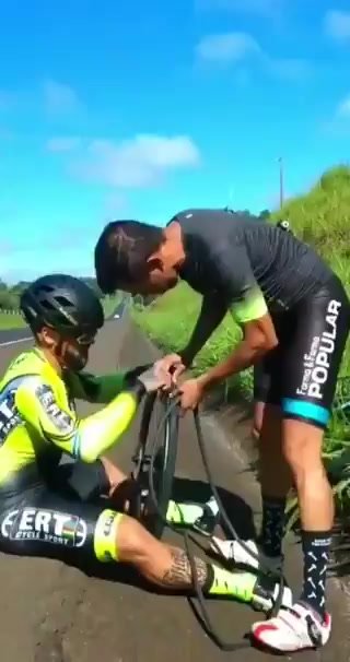 Spy Cyclist bulge - ThisVid.com