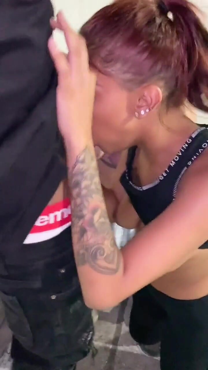 Friends giving blowjobs