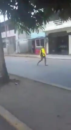 Thief stripped naked - video 5 - ThisVid.com