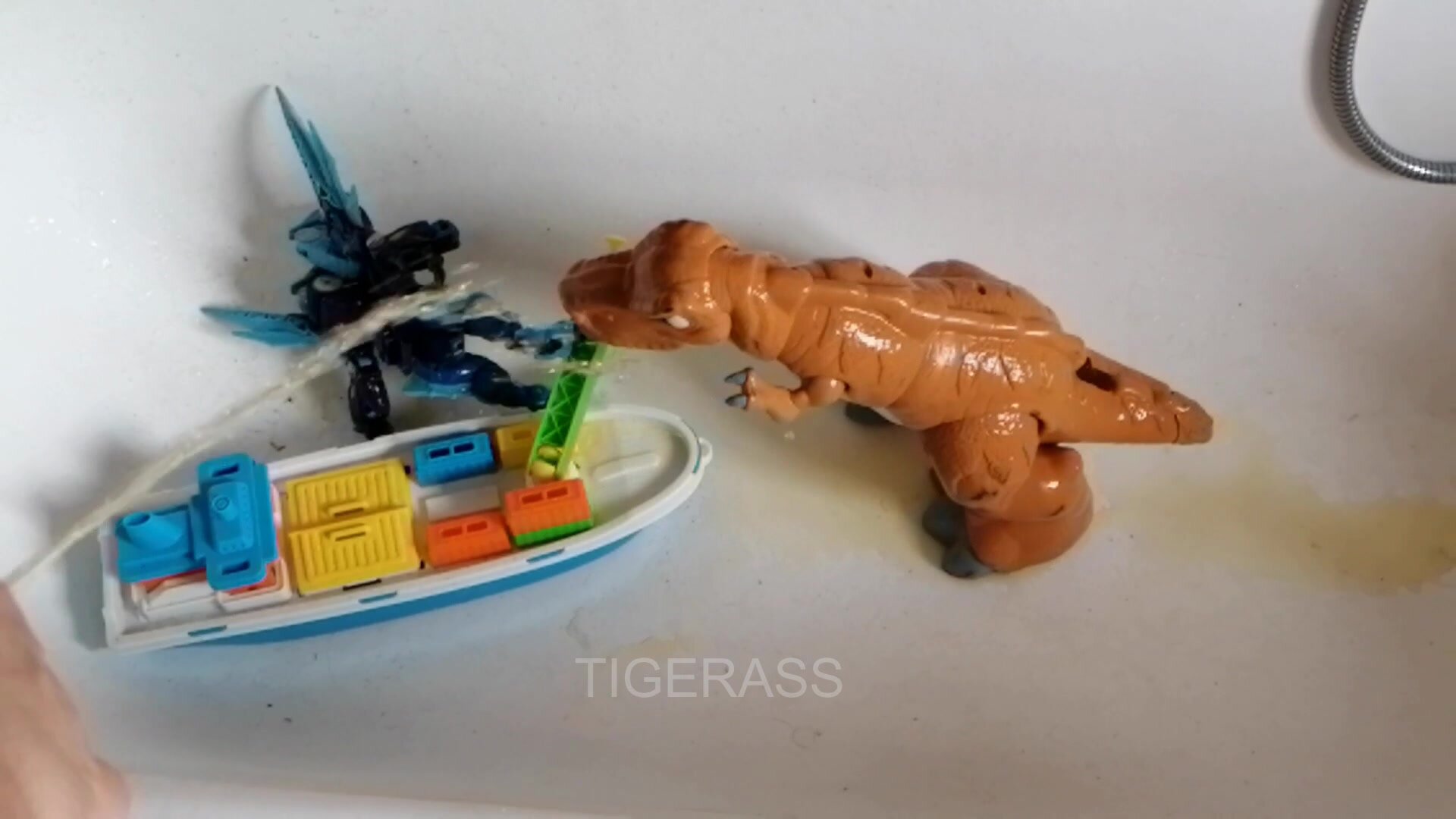 Lego Pissing Porn - Three toys got a piss bath - ThisVid.com