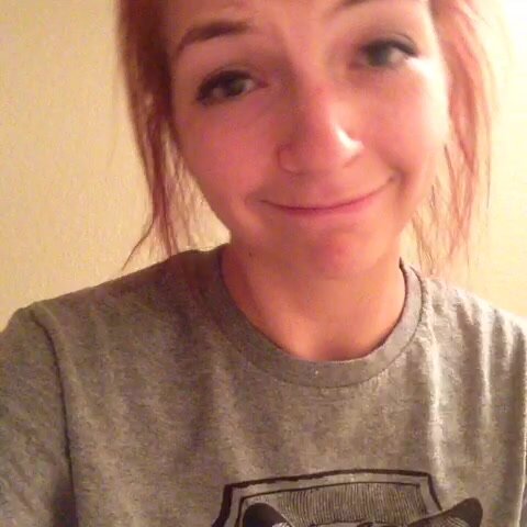 Toilet piss selfie (Vine) - ThisVid.com