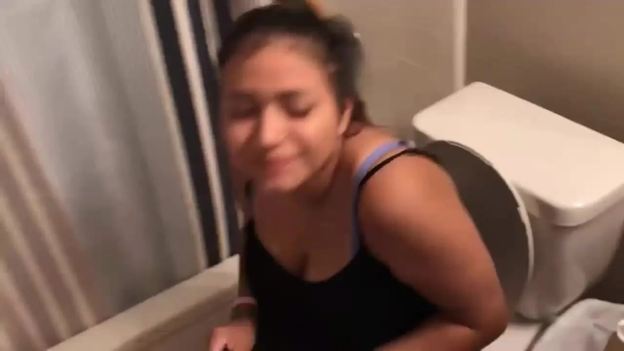 Pooping Thisvid