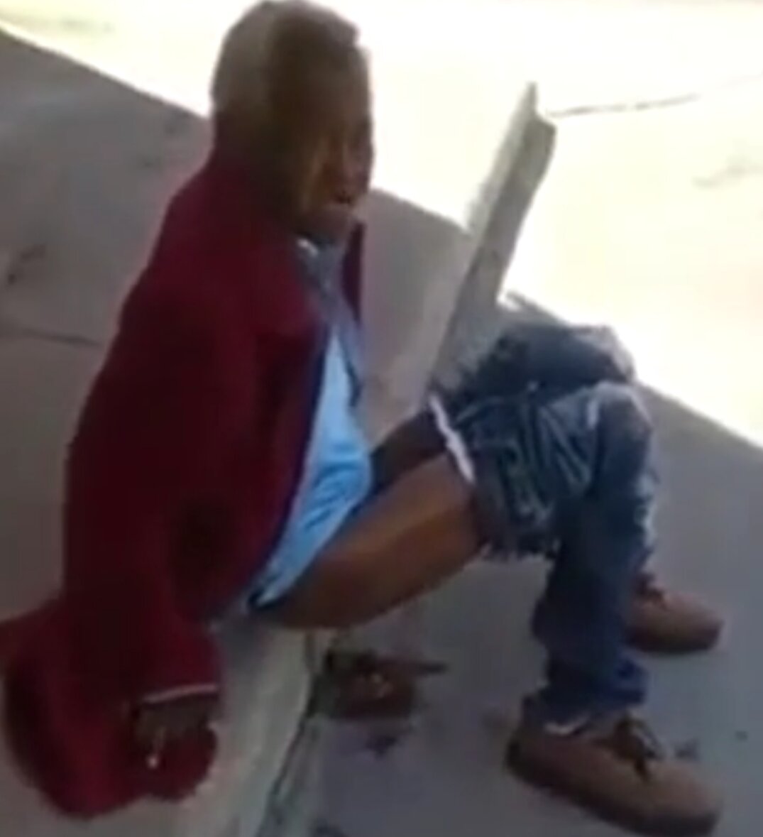 Old and homeless woman pooping in the streets. - ThisVid.com