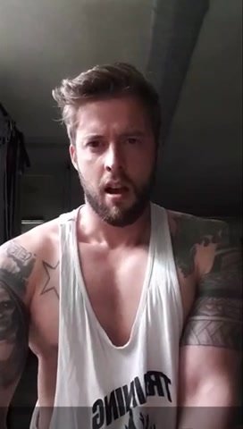 Straight Italian hottie and his big dick - ThisVid.com