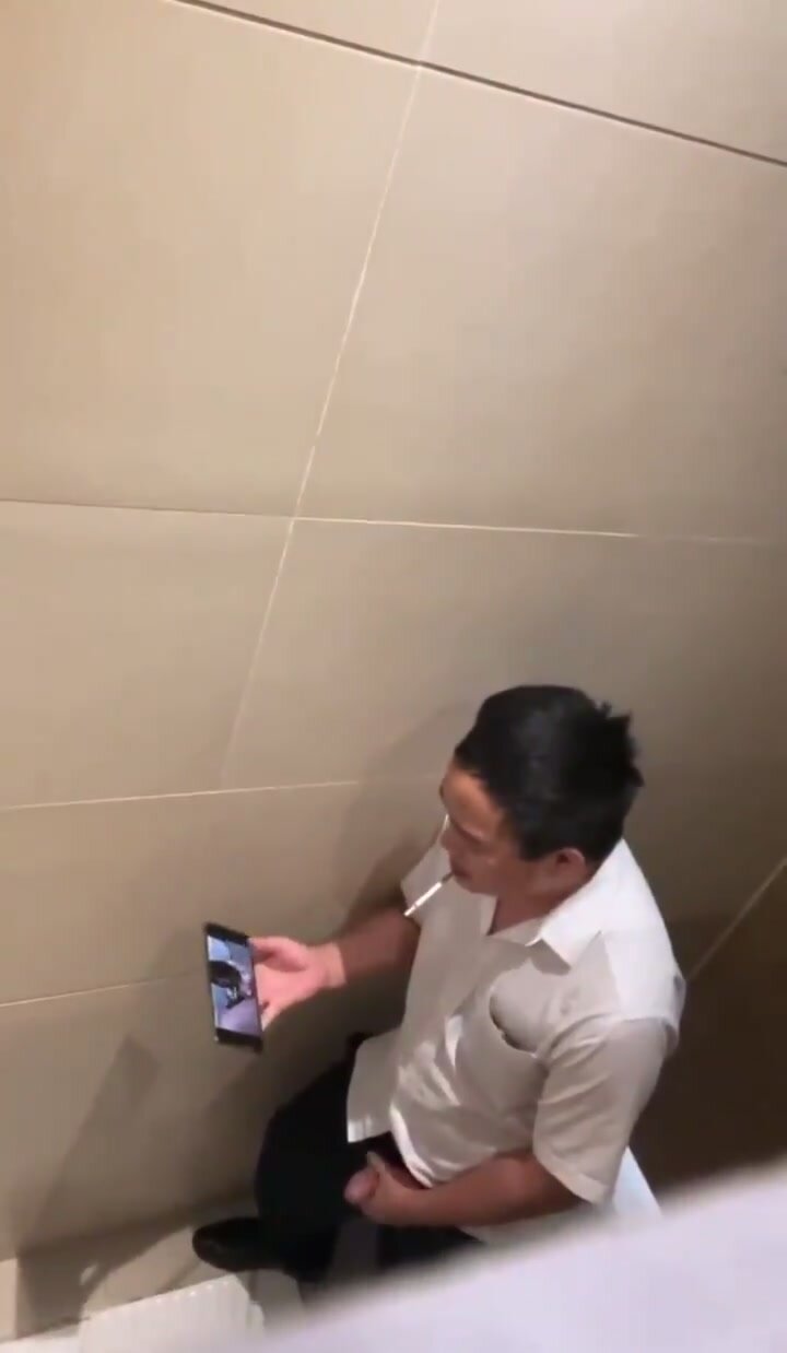 Toilet spy 437 vietnam photo