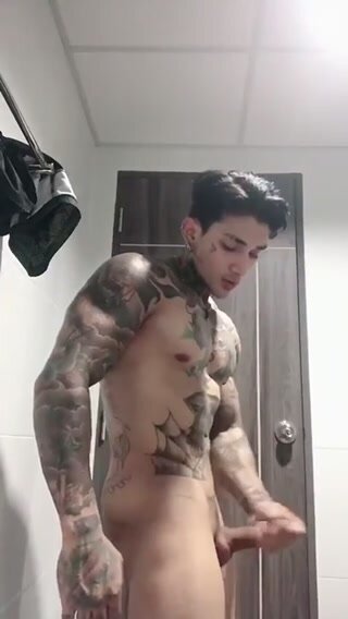 Gorgeous Asian Tattoo - Tattoo asian muscle jerking off - ThisVid.com