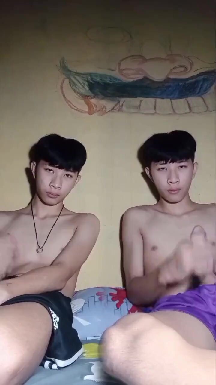 Asian identical twins jerking next to each other - ThisVid.com