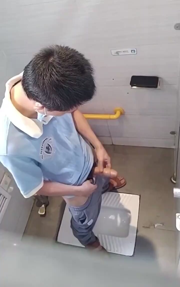 Toilet spy 502 vietnam picture
