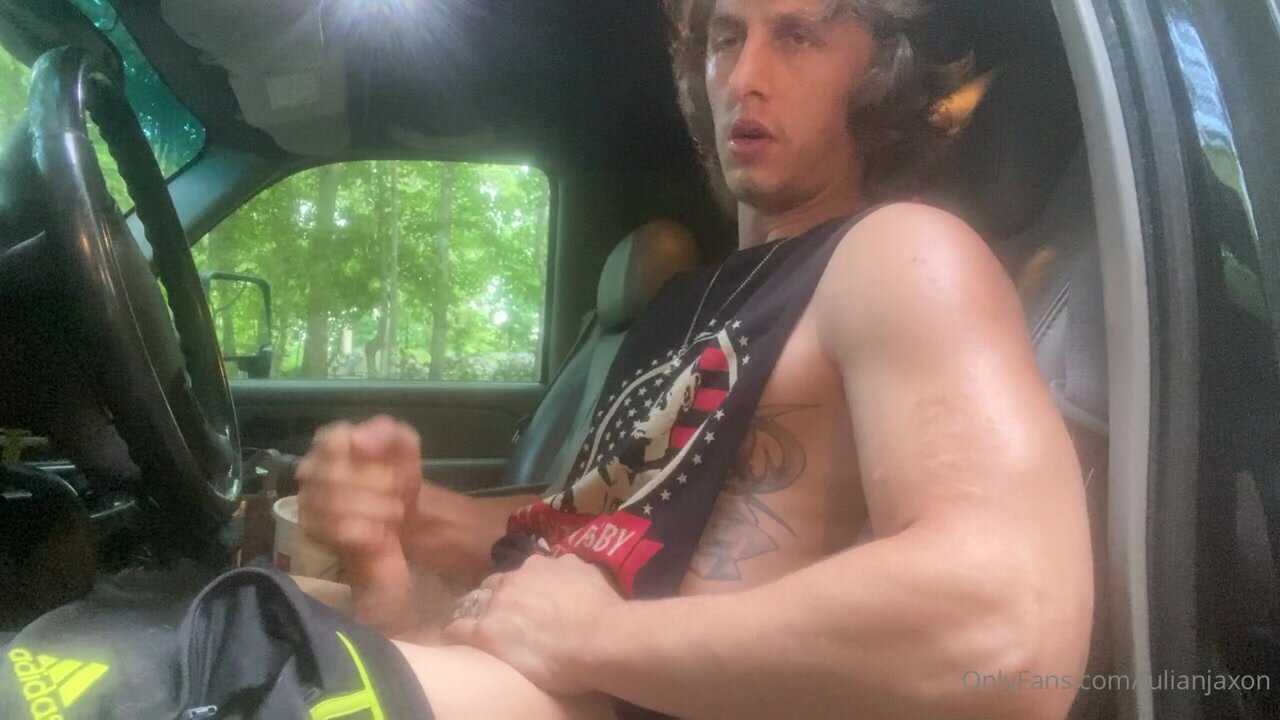 Straight redneck paid to suck and jerk off