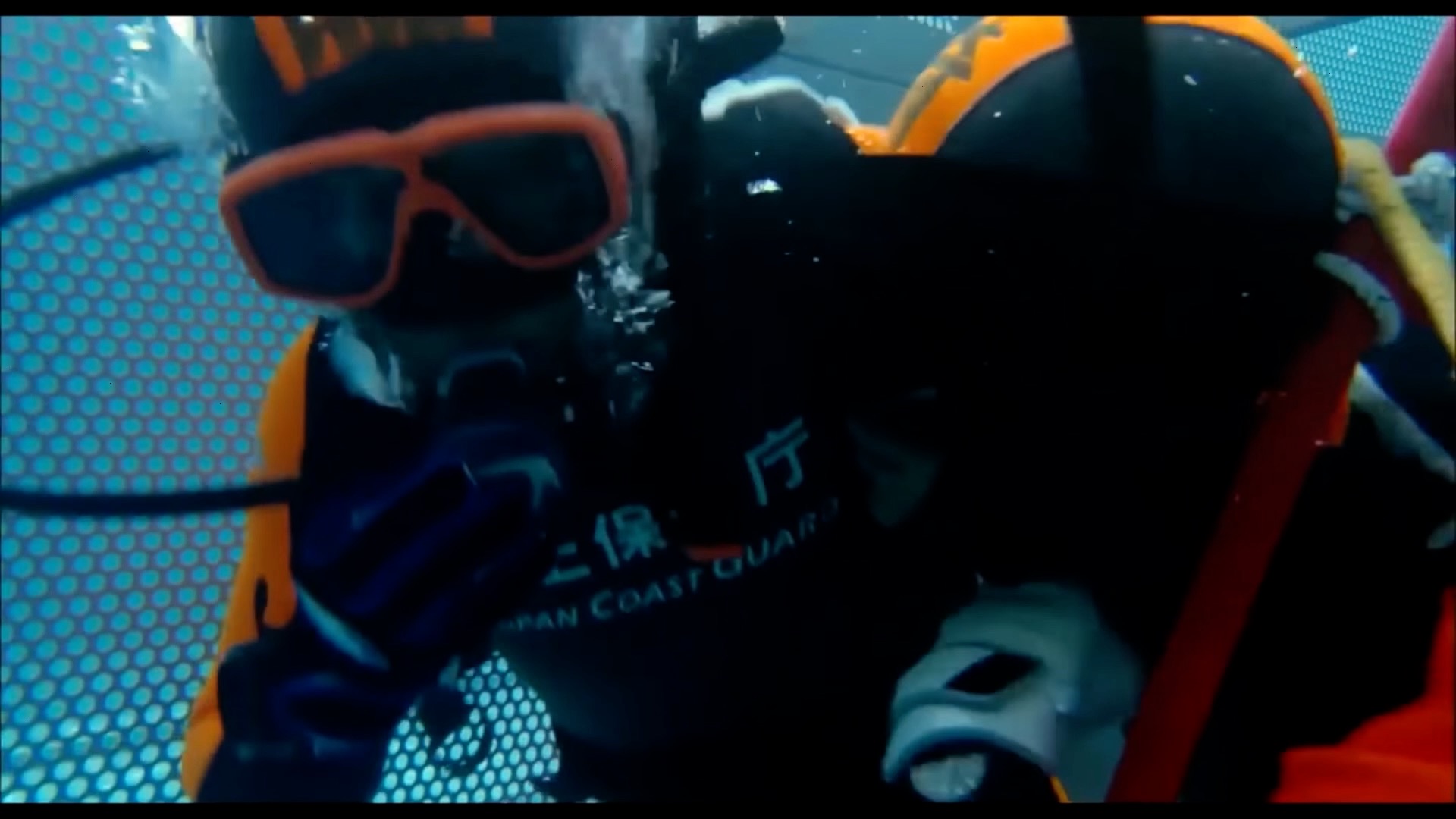Scared Rescue Diver almost lets his Dive Buddy Drown photo