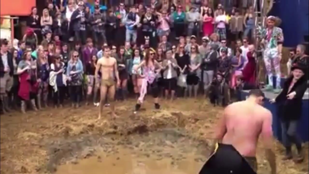 Mud wrestle - video 2 - ThisVid.com