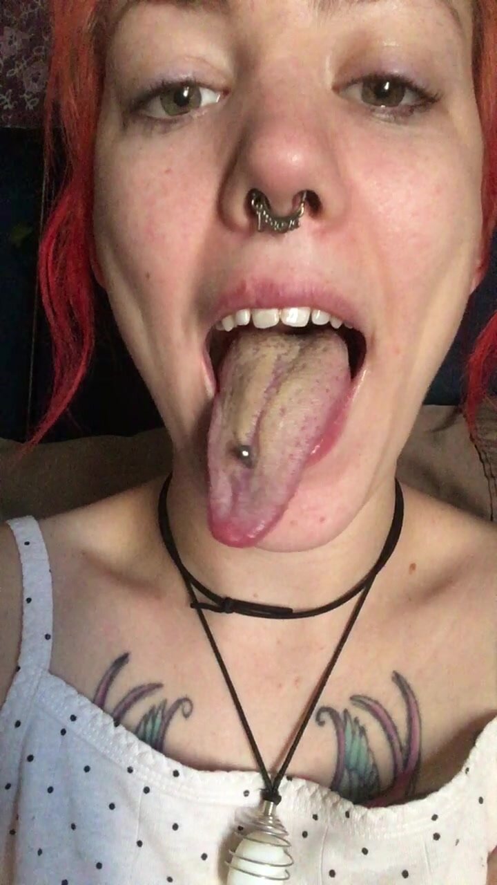Long dirty tongue - ThisVid.com