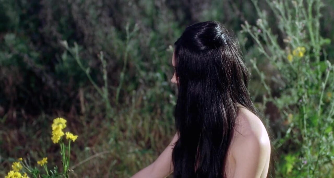 The Love Witch (scene from movie) - ThisVid.com