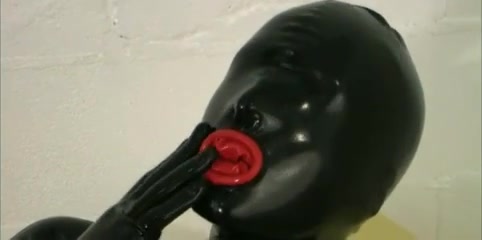 482px x 240px - Slut in a latex suit sucking cock - fetish porn at ThisVid tube