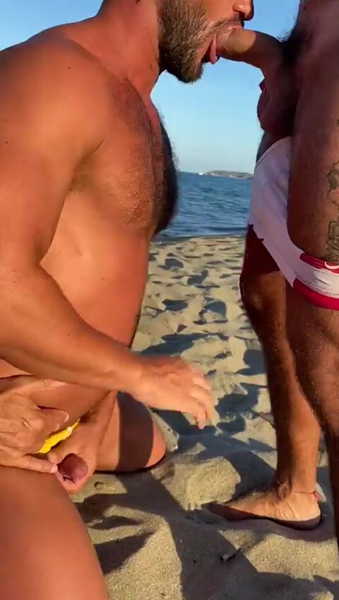 Shell Beach Girls Horny - Fucking in the beach 3 - ThisVid.com