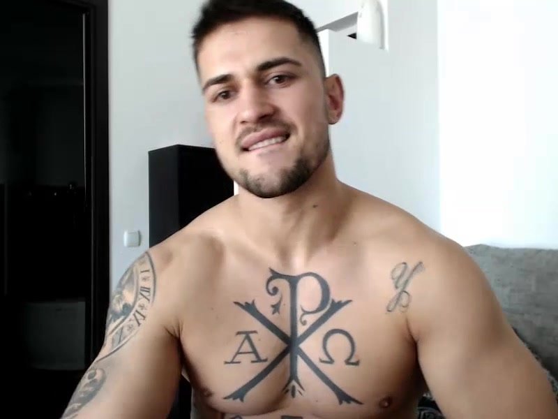 Impressive hunk jerk off on cam - ThisVid.com