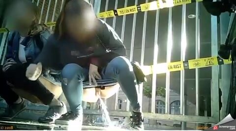 Power pissing voyeur - ThisVid.com