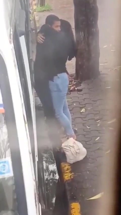 480px x 854px - Indian couple caught kissing on street - ThisVid.com