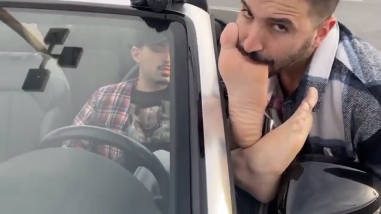 Hot foot worship from car - ThisVid.com