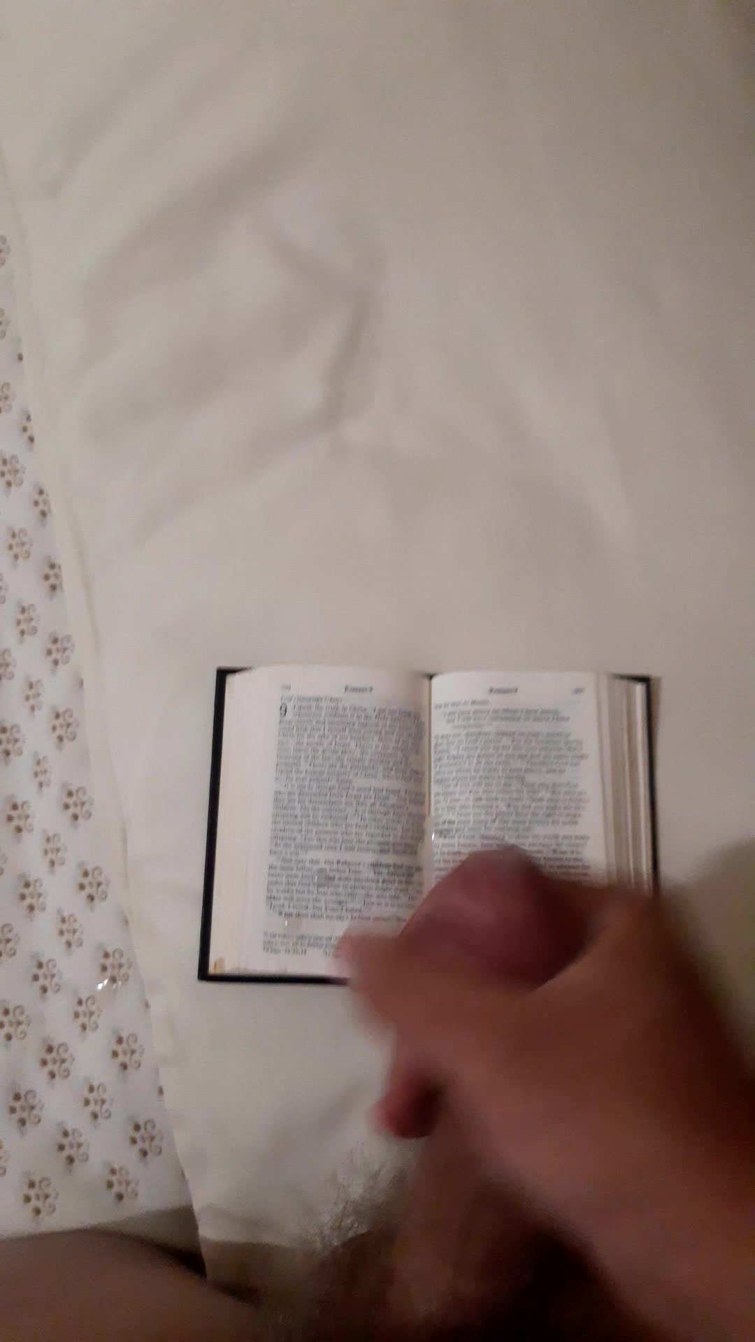 Hotel Bible Cum shot - ThisVid.com