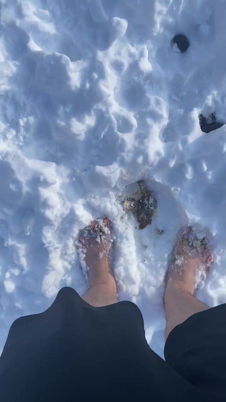 Barefoot in snow stepping in dog poop and yellow snow - ThisVid.com