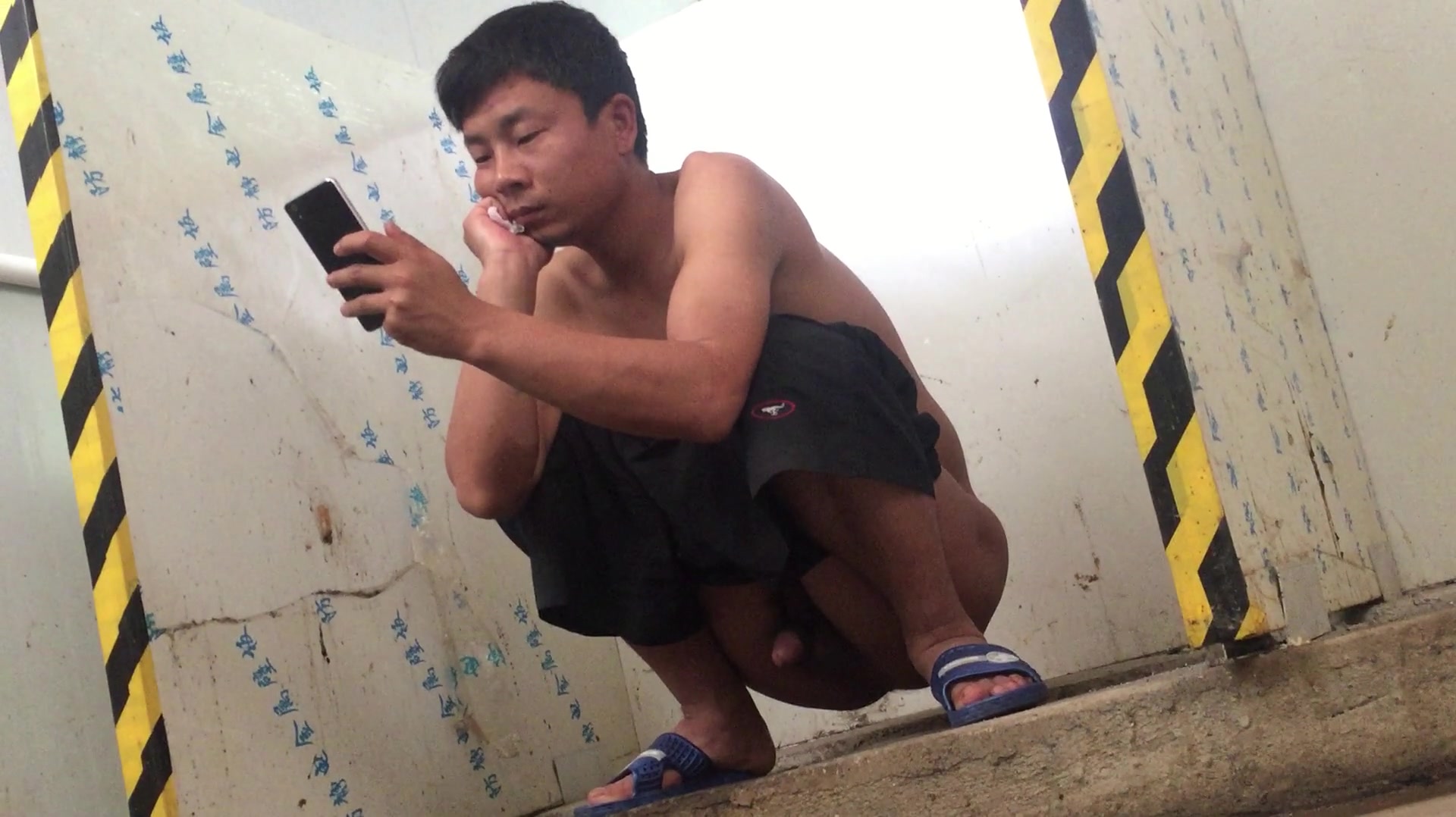 Asian Toilet Porn