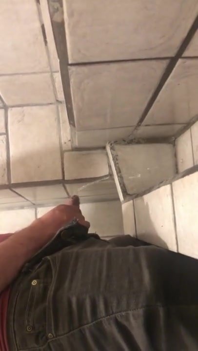 Urinal spy 1 - video 2