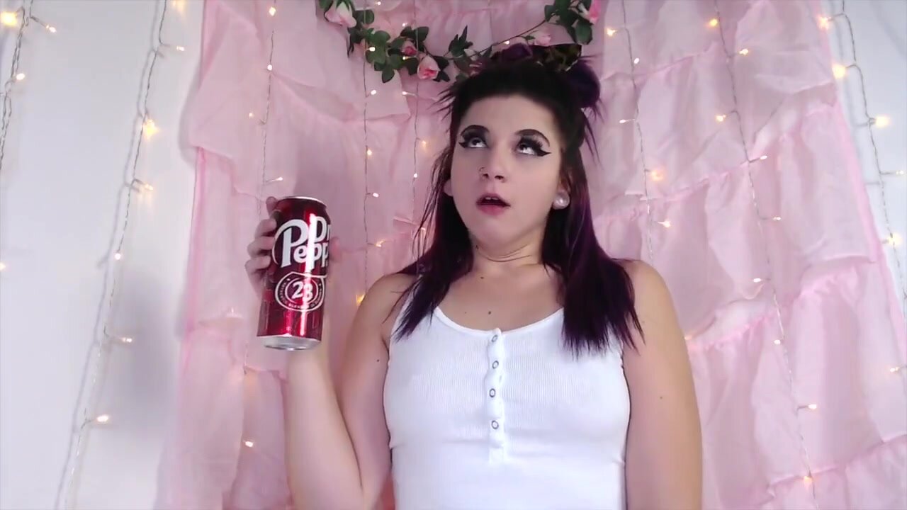 Dr Pepper Burps - video 2 - ThisVid.com