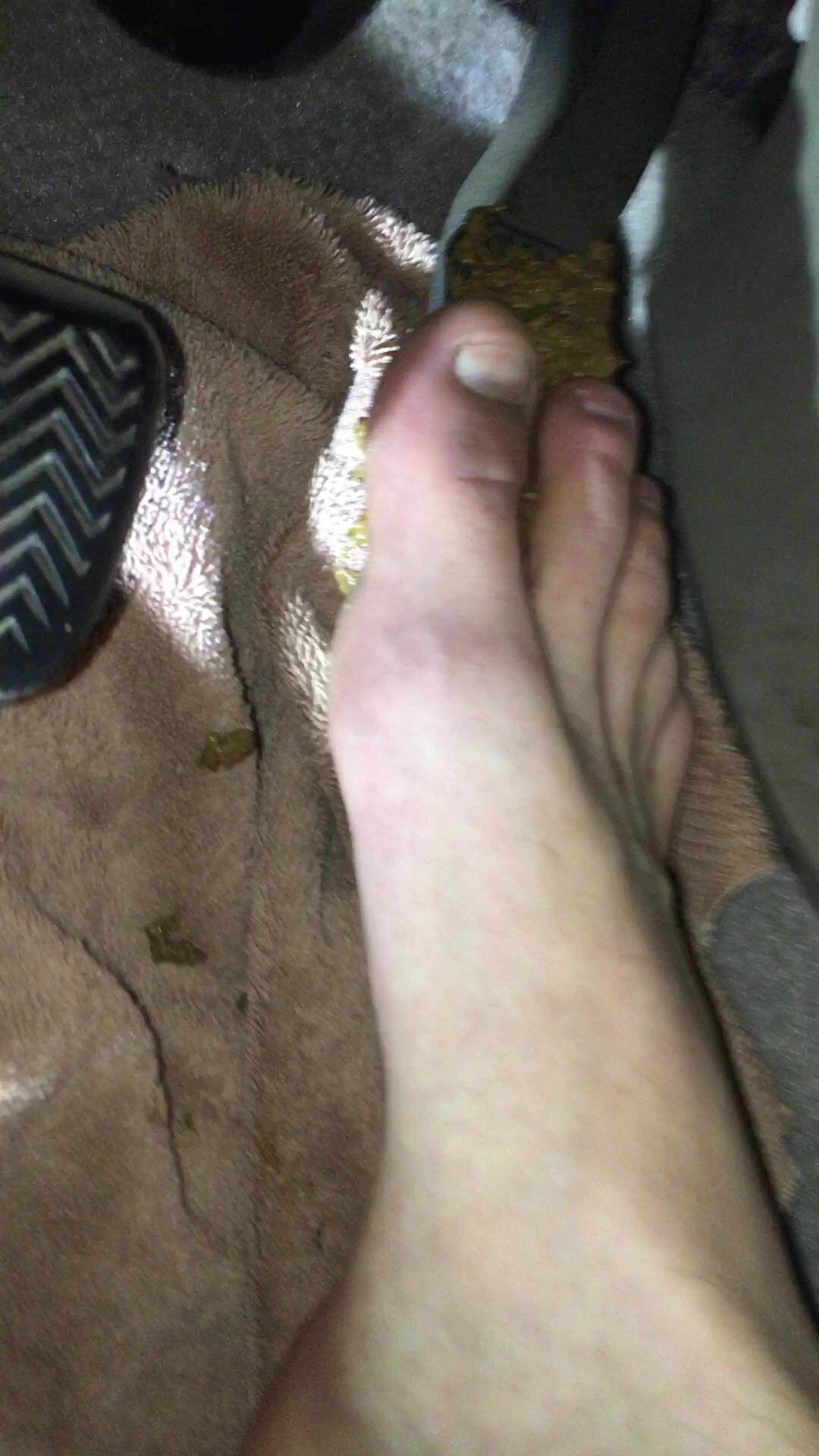 Pedal Pumping With My Poop - ThisVid.com 中文