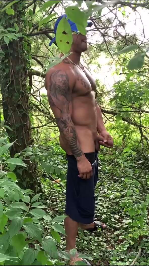 592px x 1055px - Latino Jerking off outdoor - ThisVid.com