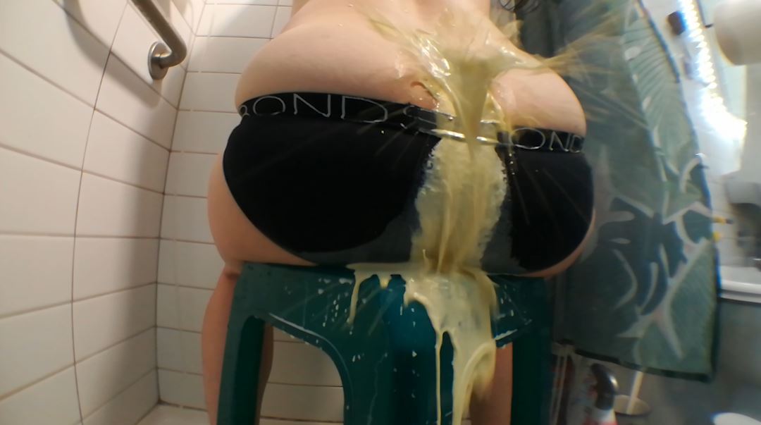 Accidental Loose Panties - Destroying 3 Panties with a 1.5L Cream Enema - ThisVid.com