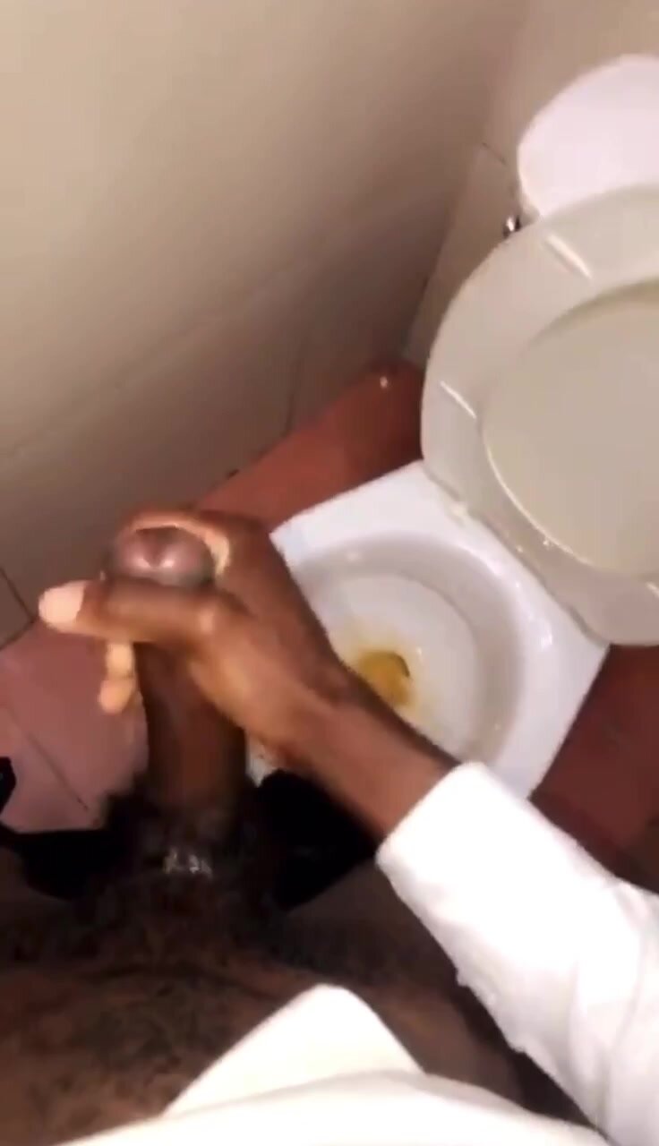 Big load shoots in club toilet picture