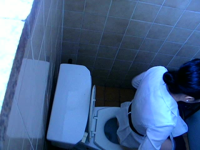 Asian spy pooping - ThisVid.com