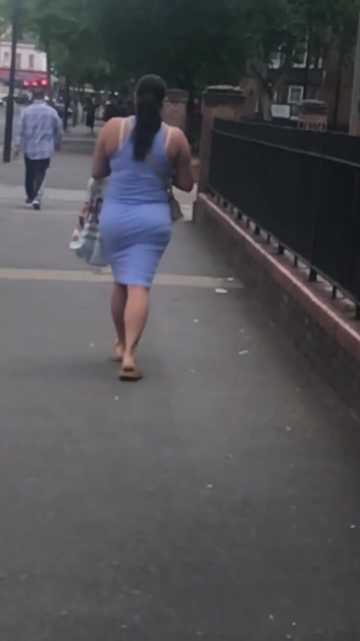 THICK LATINA BOOTY IN BLUE DRESS photo