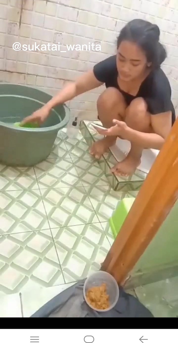 Bokep makan kotoran