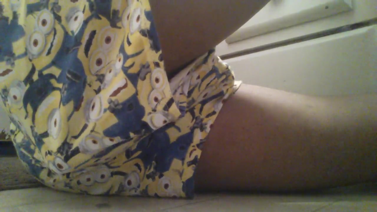 Gay Porn Minions - Guy poops huge pile in his minions boxers and shows us the results -  ThisVid.com